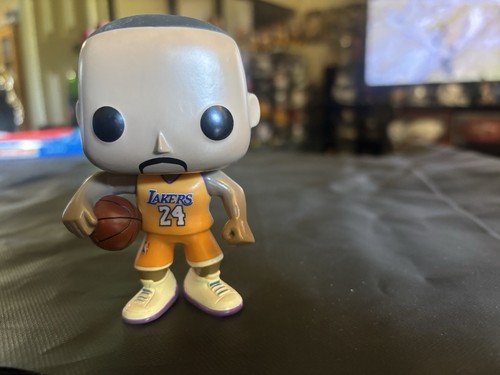 Kobe bryant funko - bryant,